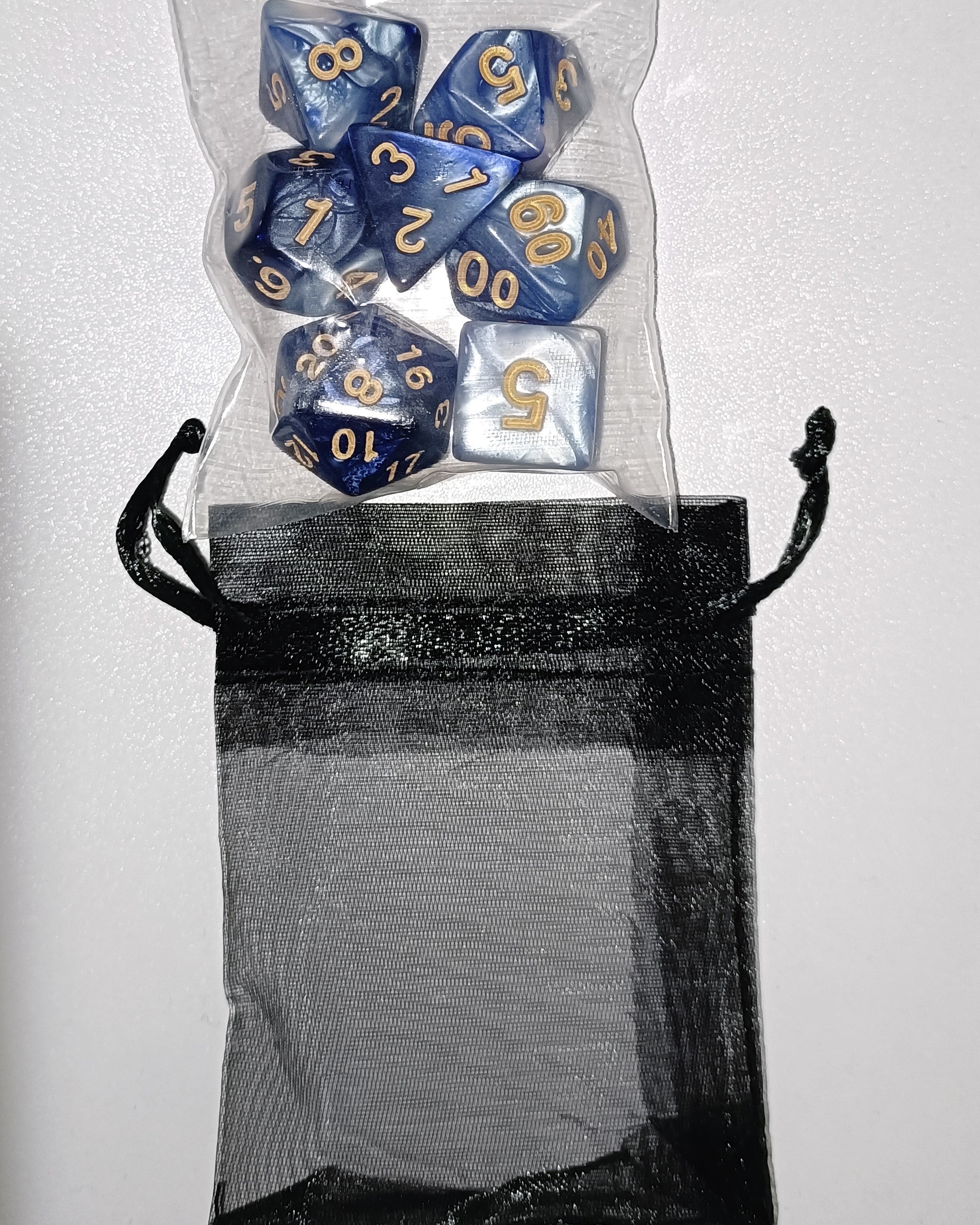 Dungeons and Dragons Dice Purple/White