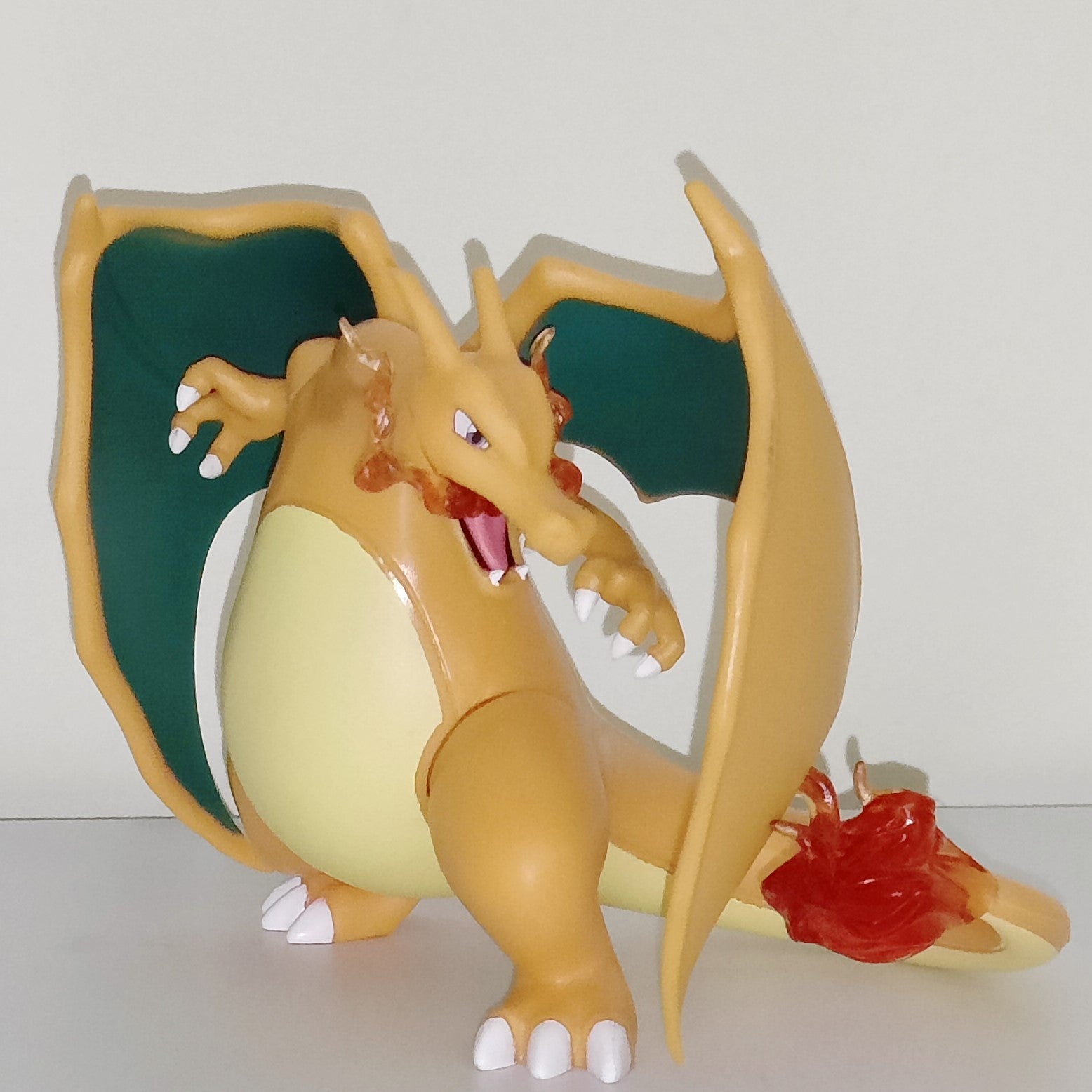 Charizard Figure/Statue
