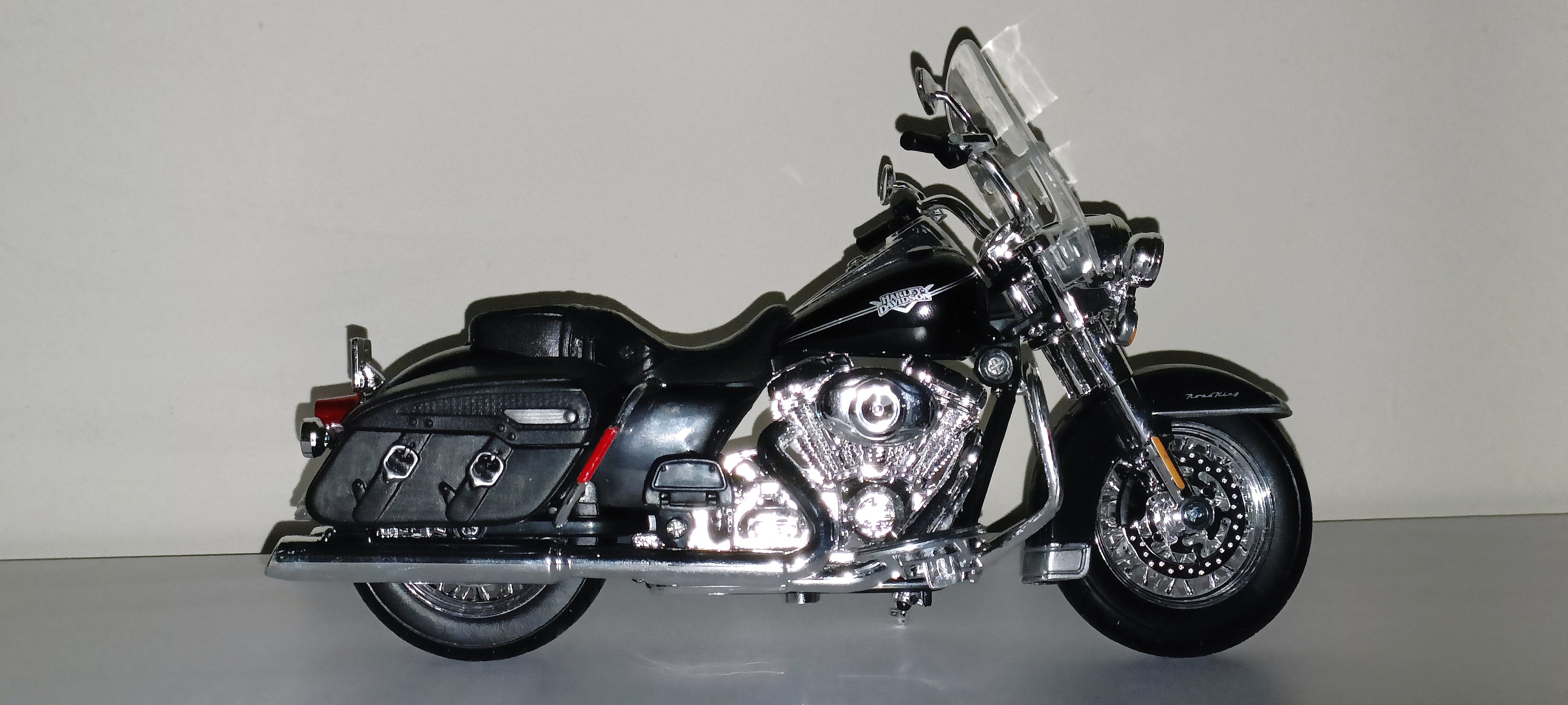 Maisto 1:12 H-D Motorcycles Asst, M32320