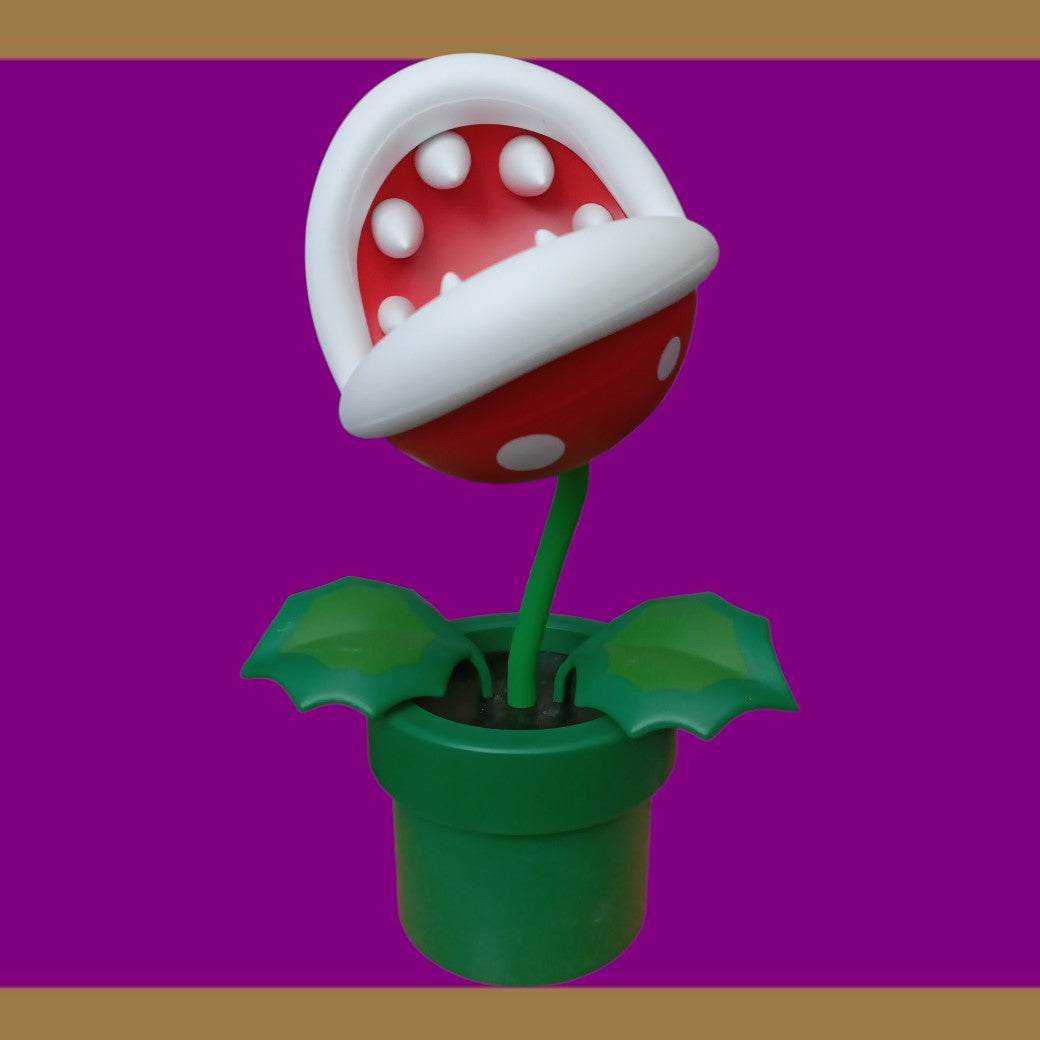 Super Mario Piranha Plant 33cm Posable Lamp – Nintendo Gaming Desk Light