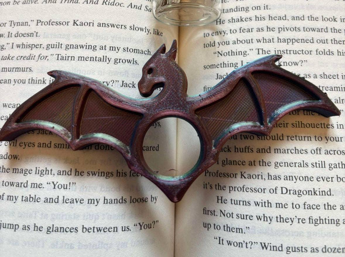 Dragon page holder - Collector's Chamber