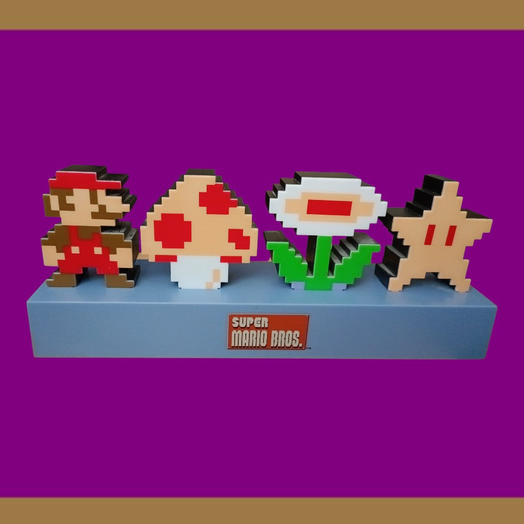 Super Mario Bros Icons Light – Paladone Pixel Lamp